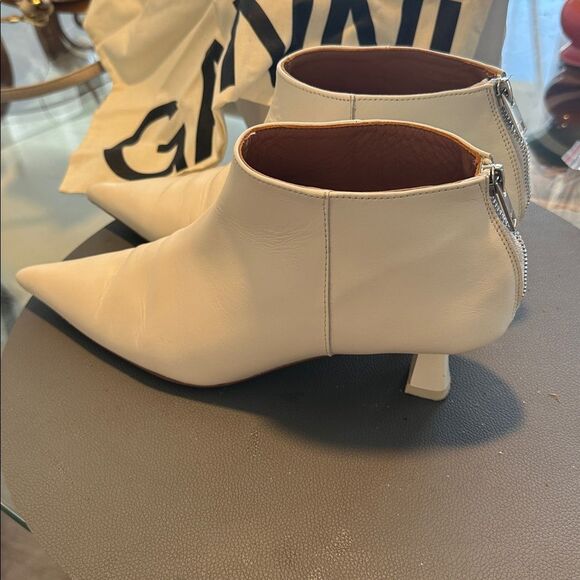 Ganni Pointed Toe Soft Ankle Boots In Egret Leather - Picture 5 of 10